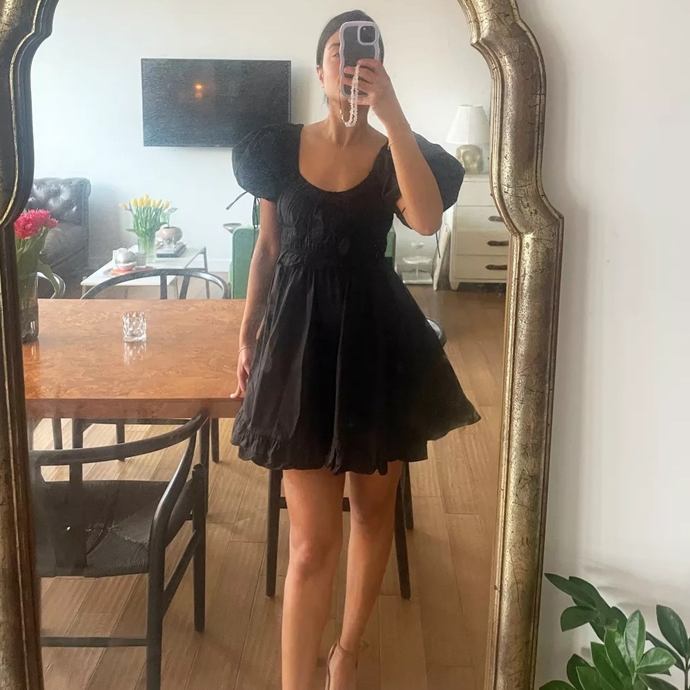 En Saison Danielle Black Puff Sleeve Dress